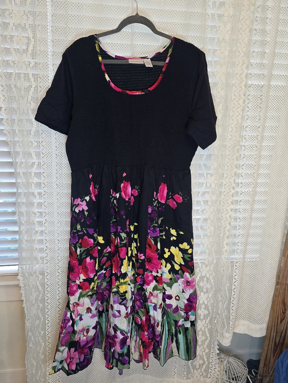 Draper's & Damon's Black Floral Godet Smocked Midi Dress, Womens 2X
